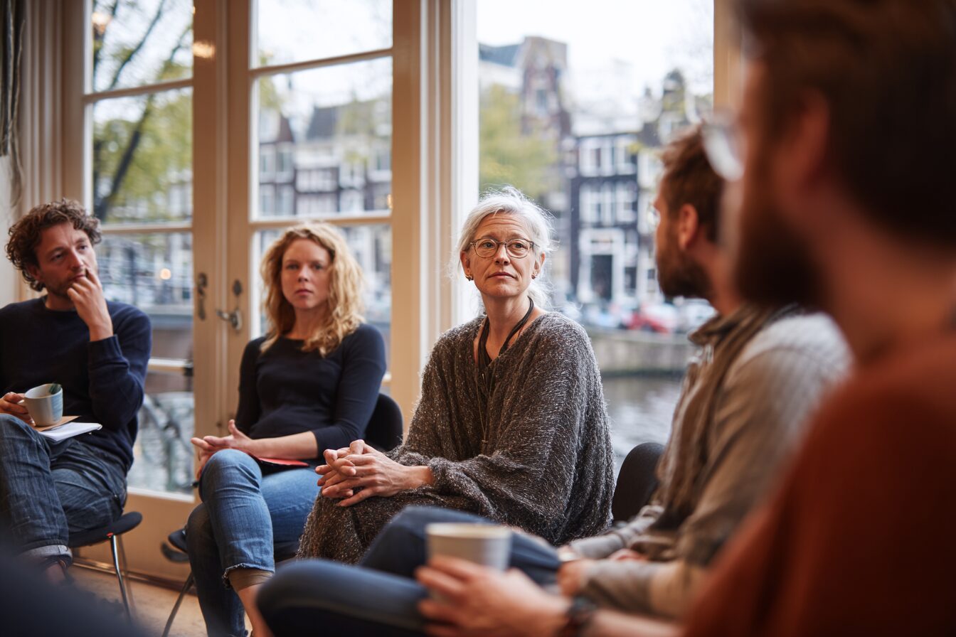 A schema therapy supervision circle where clinicians learn to spot the mode cycle behind compulsive sexual behavior.